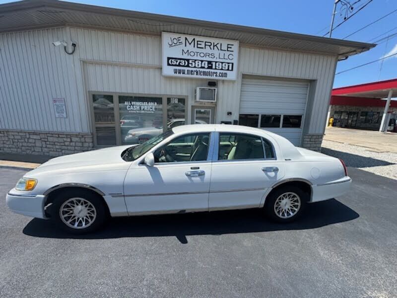 Lincoln Town Car