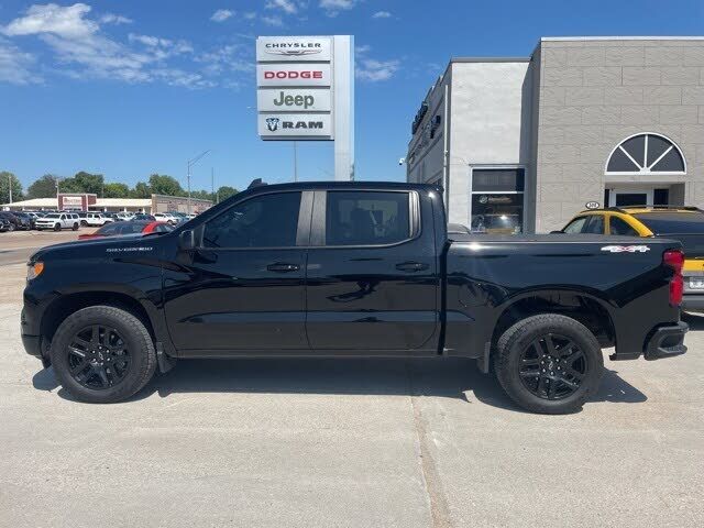 2023 CHEVROLET Silverado
