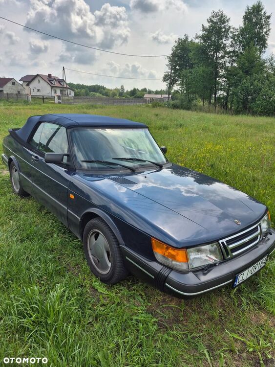 Saab 900
