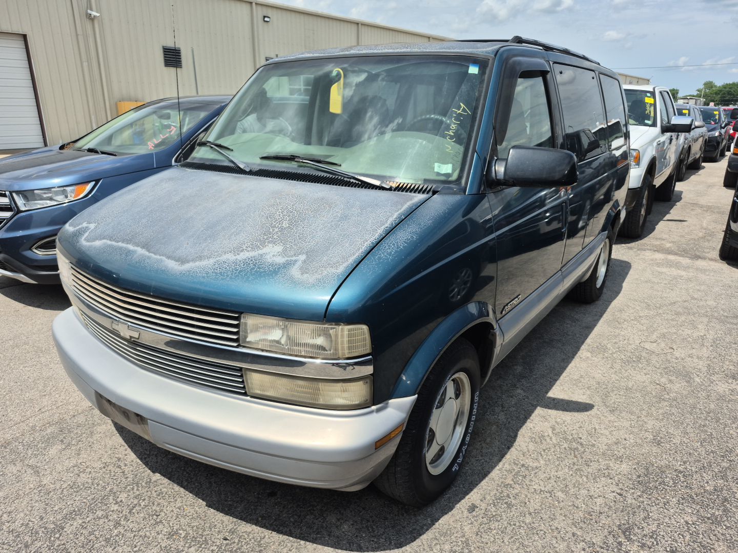 Chevrolet Astro Van