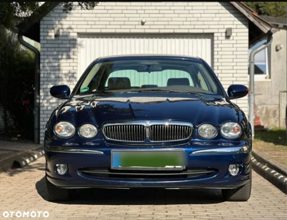 Jaguar X-Type