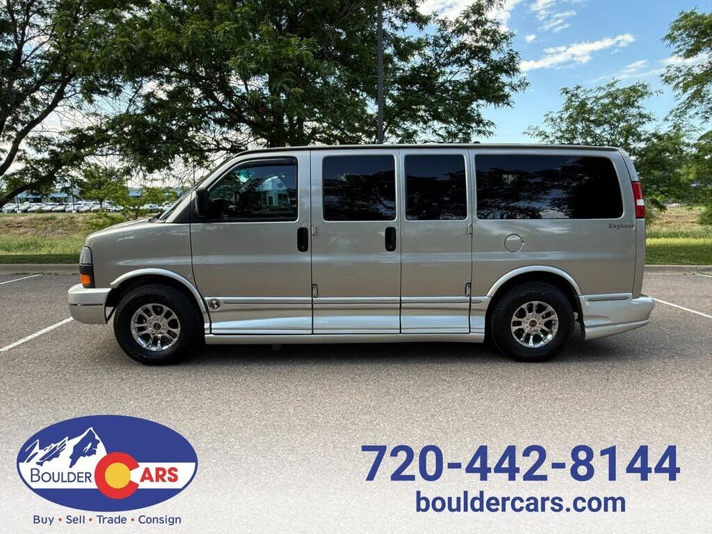 GMC Savana
