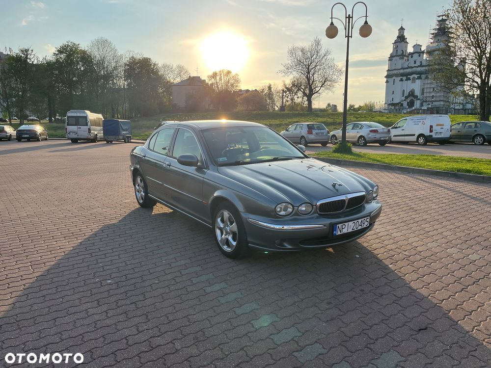 Jaguar X-Type