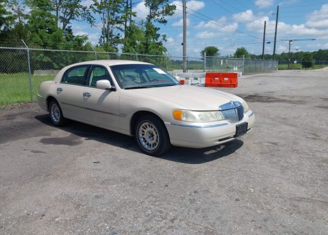 Lincoln Town Car