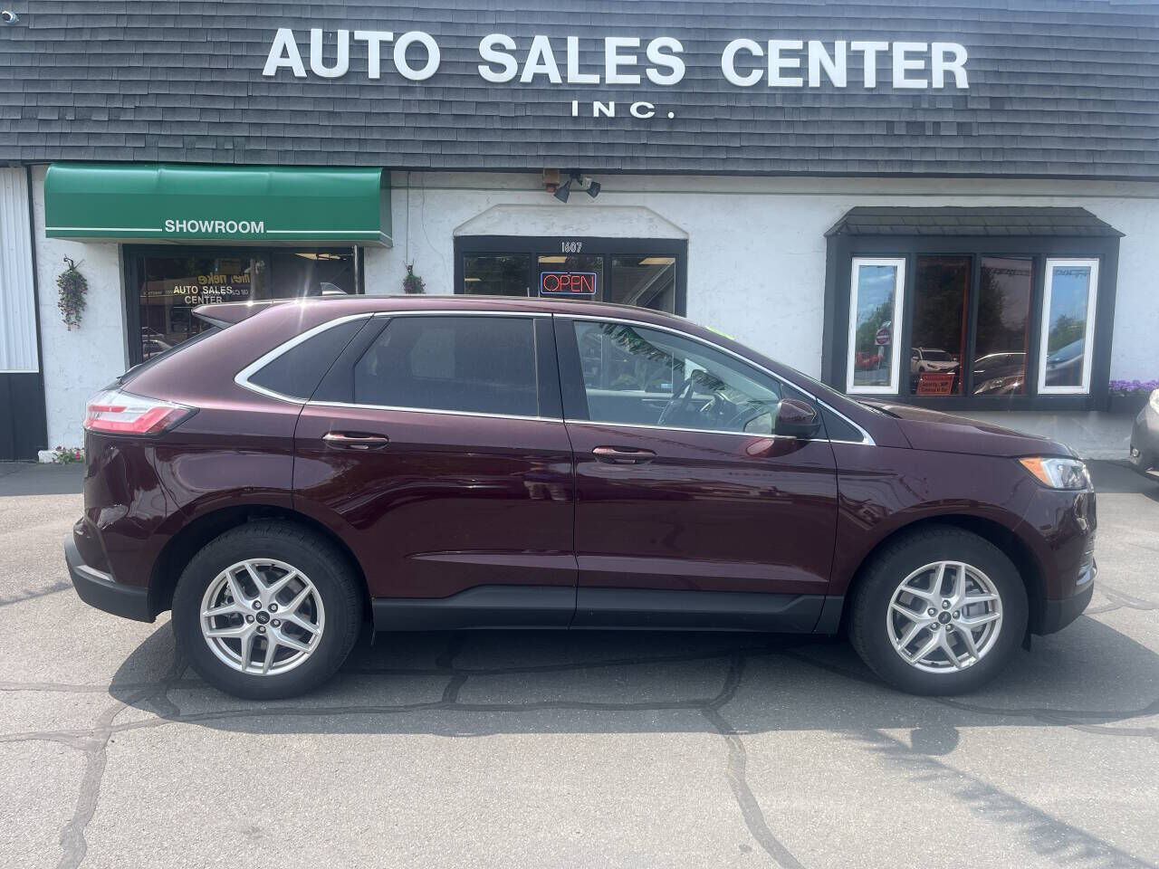 2024 FORD Edge