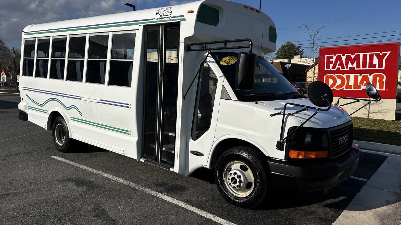 GMC Savana