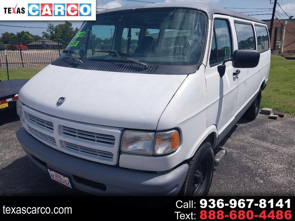 Dodge Ram Van