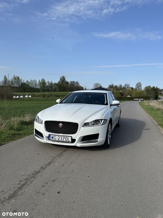 Jaguar XF