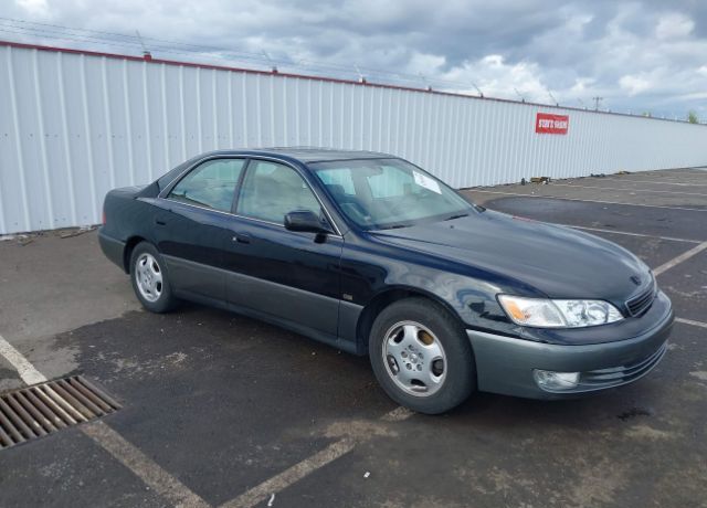 Lexus ES