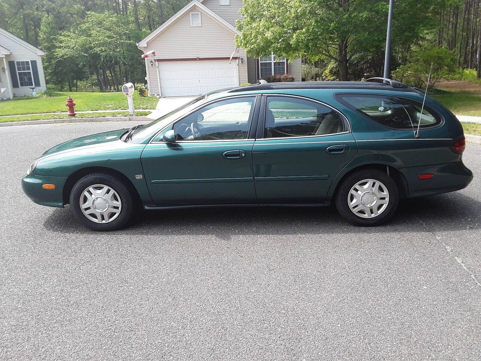 Ford Taurus