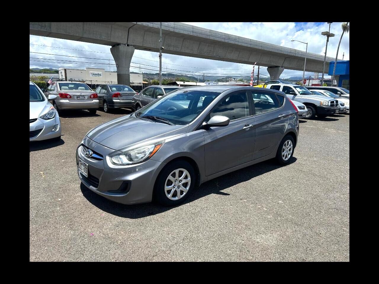 2013 HYUNDAI Accent