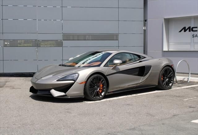 McLaren 570S