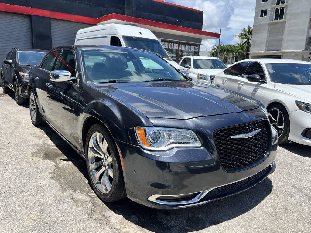 2017 CHRYSLER 300