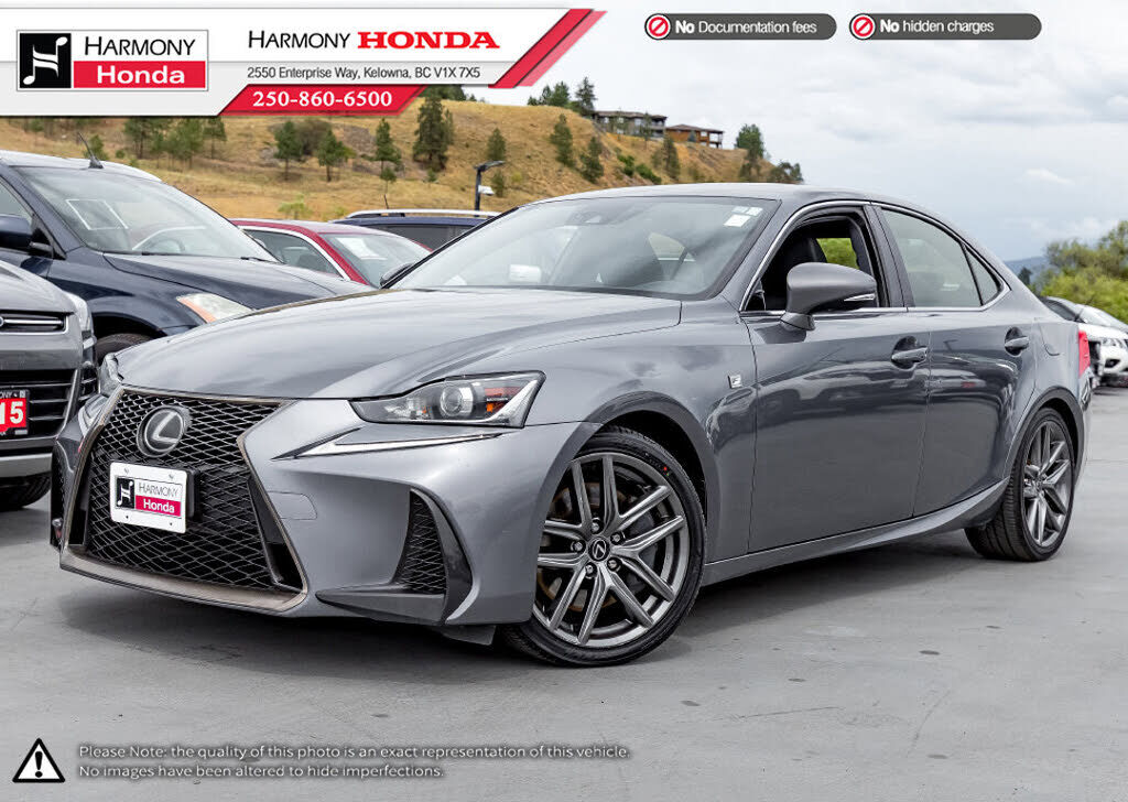 Lexus IS