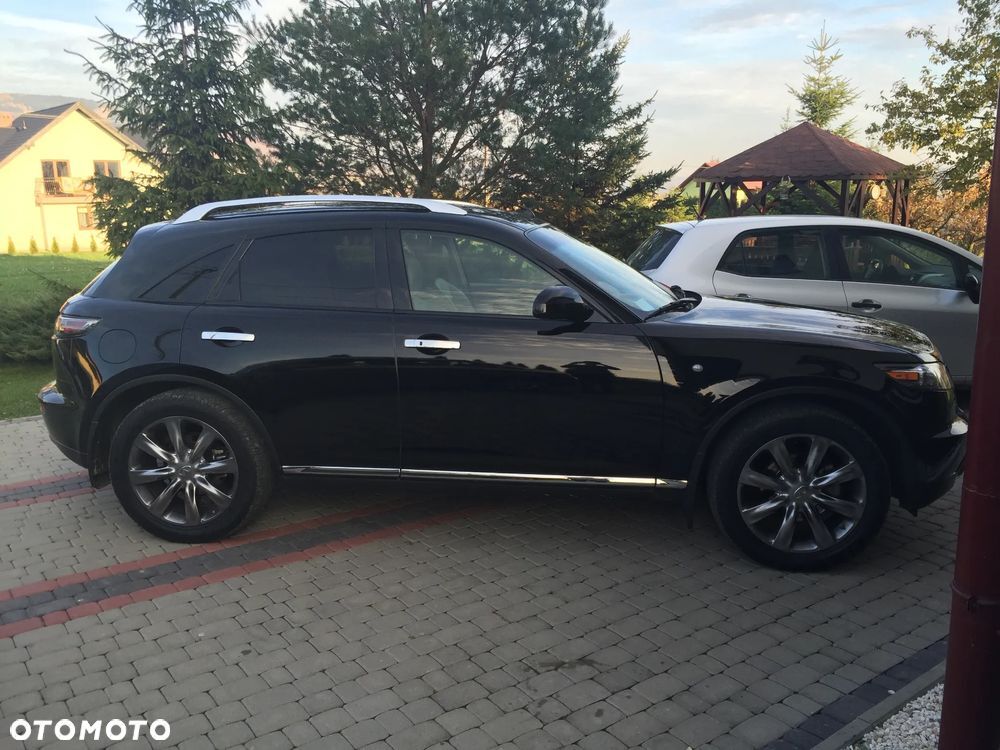 Infiniti FX35