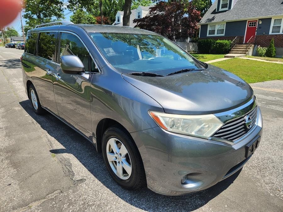 Nissan Quest