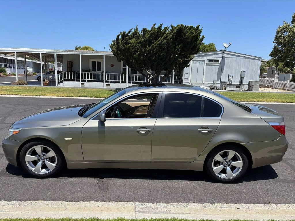 BMW 530i