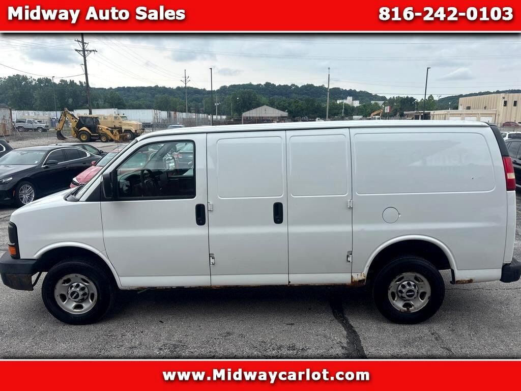 GMC Savana