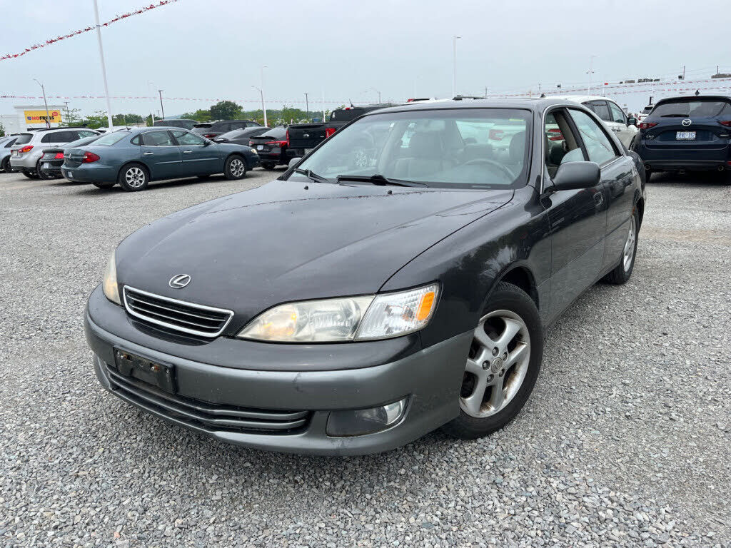 Lexus ES