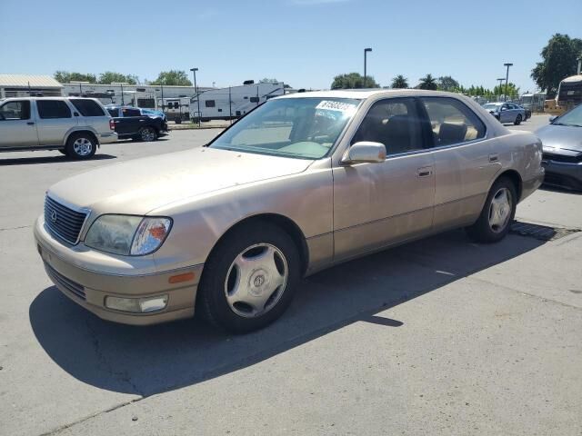 Lexus LS