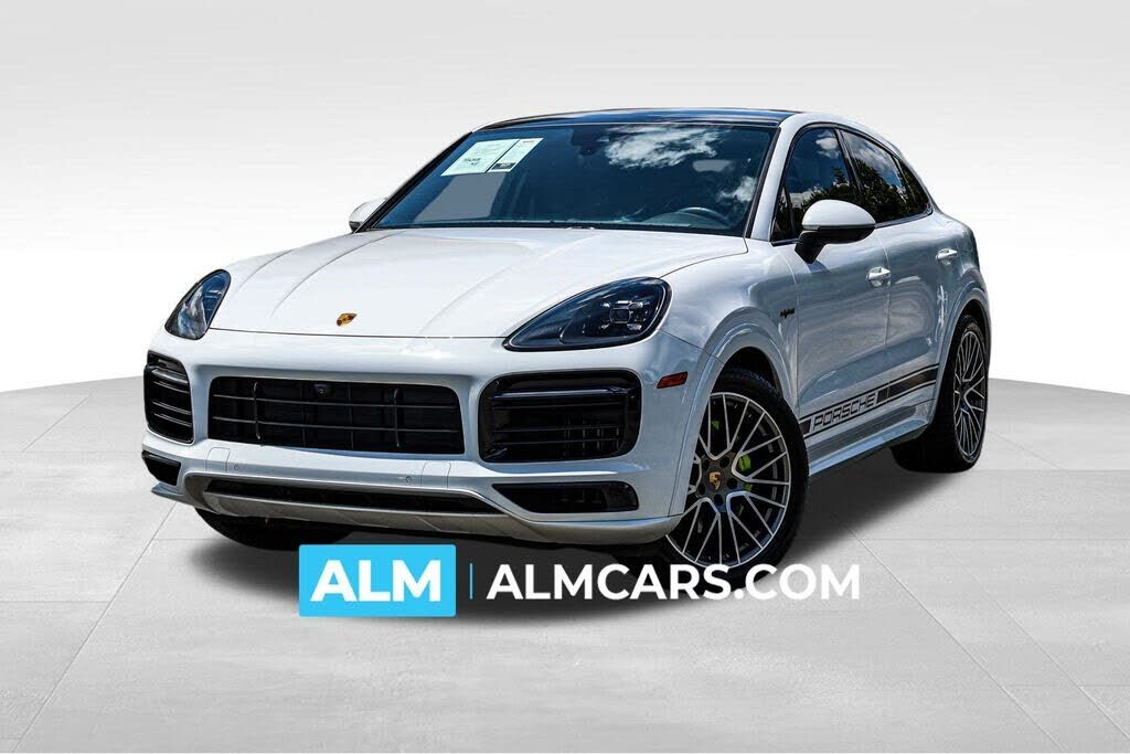 2023 PORSCHE Cayenne