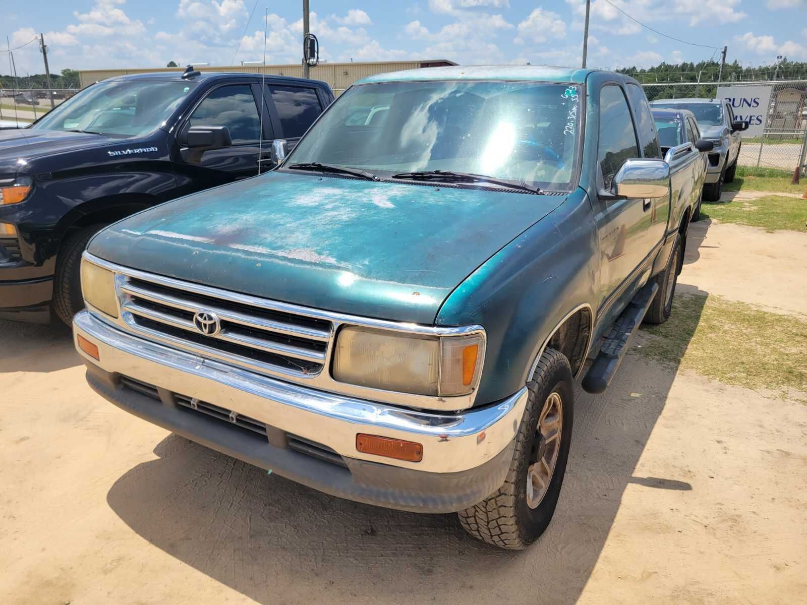 Toyota T100
