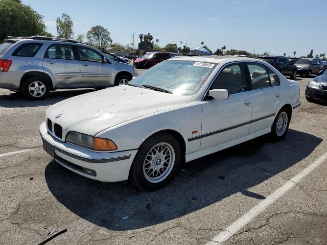 BMW 528i