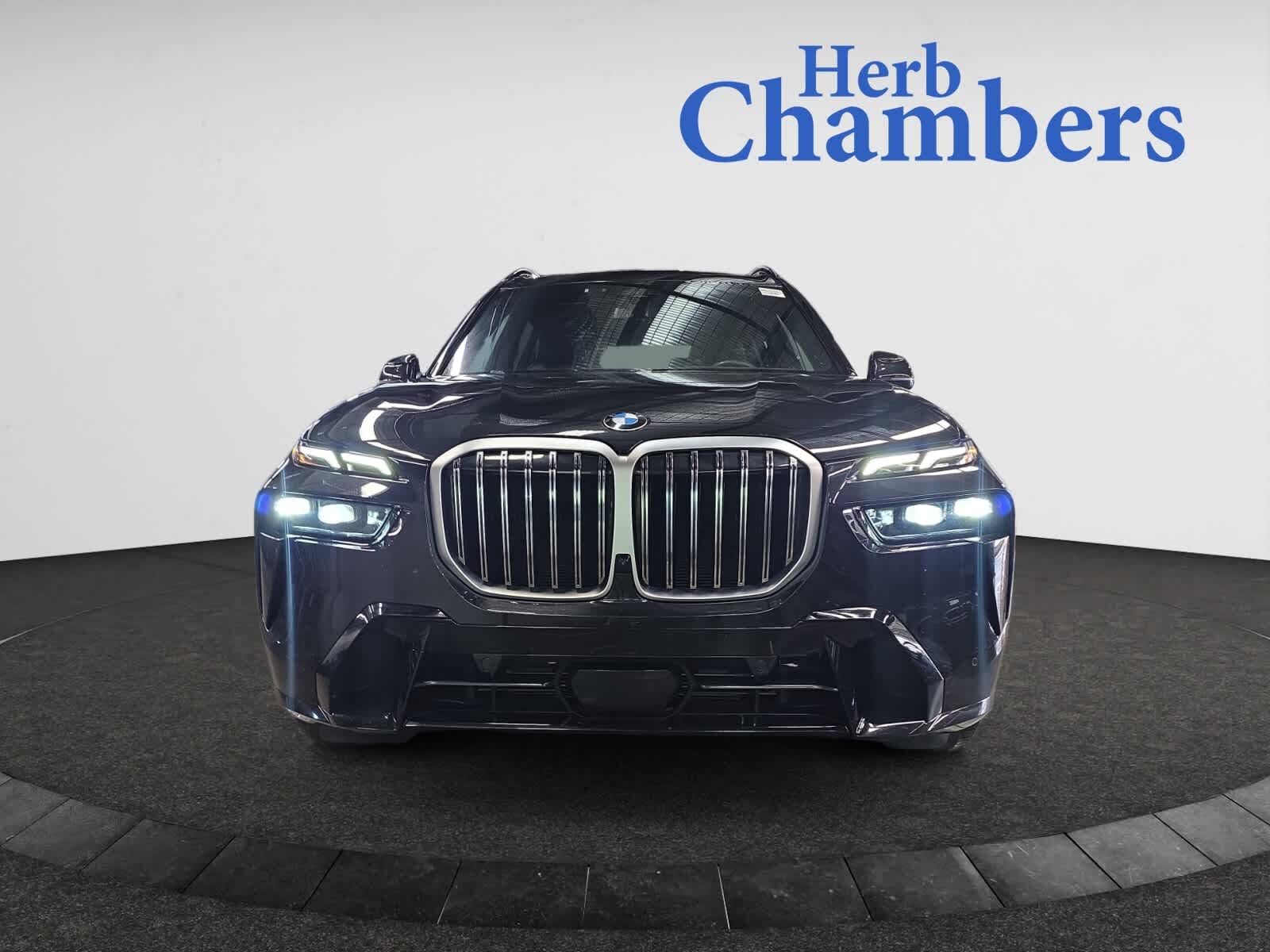 2023 BMW X7