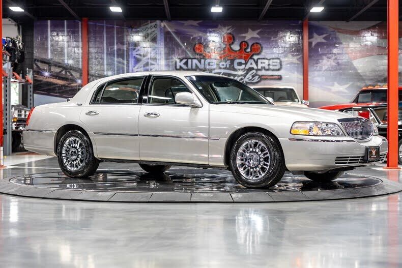 Lincoln Town Car