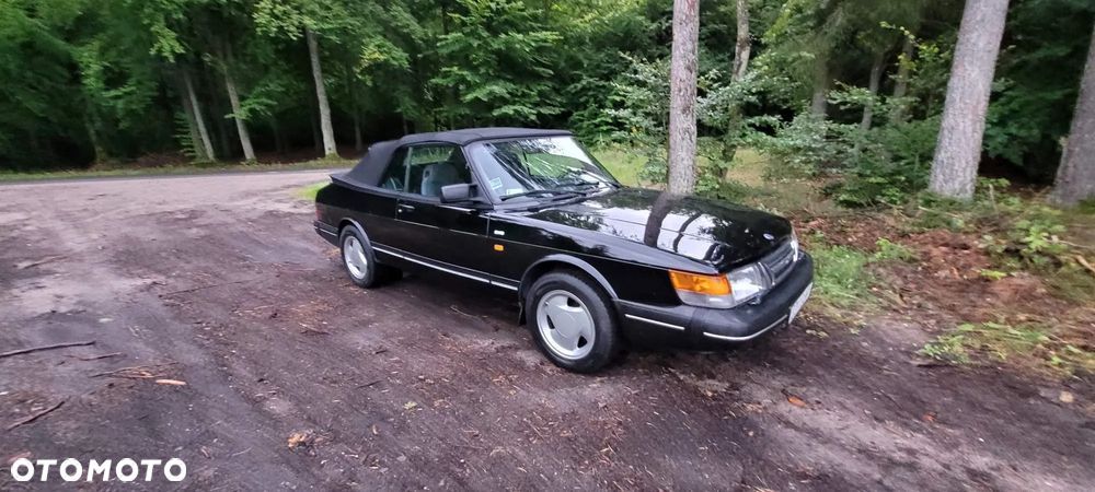 Saab 900