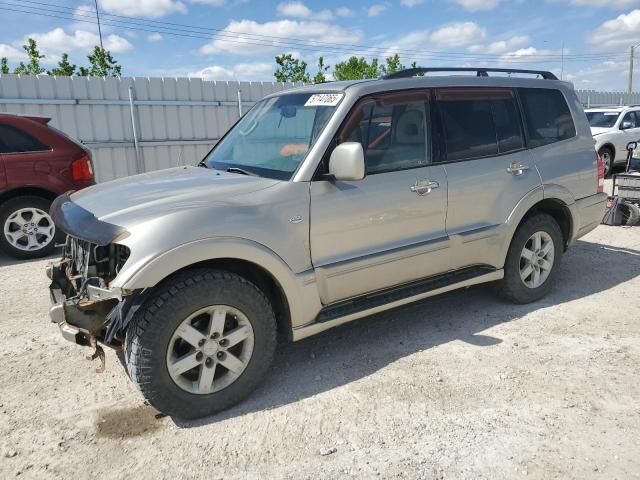 Mitsubishi Montero