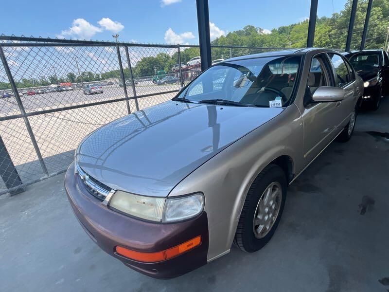 Nissan Maxima