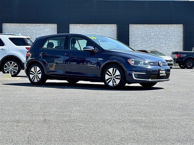 2016 VOLKSWAGEN e-Golf