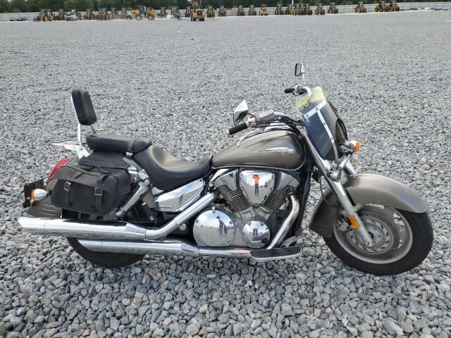 Honda VTX1300R
