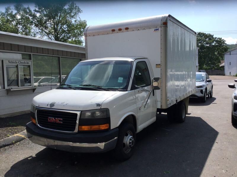 GMC Savana