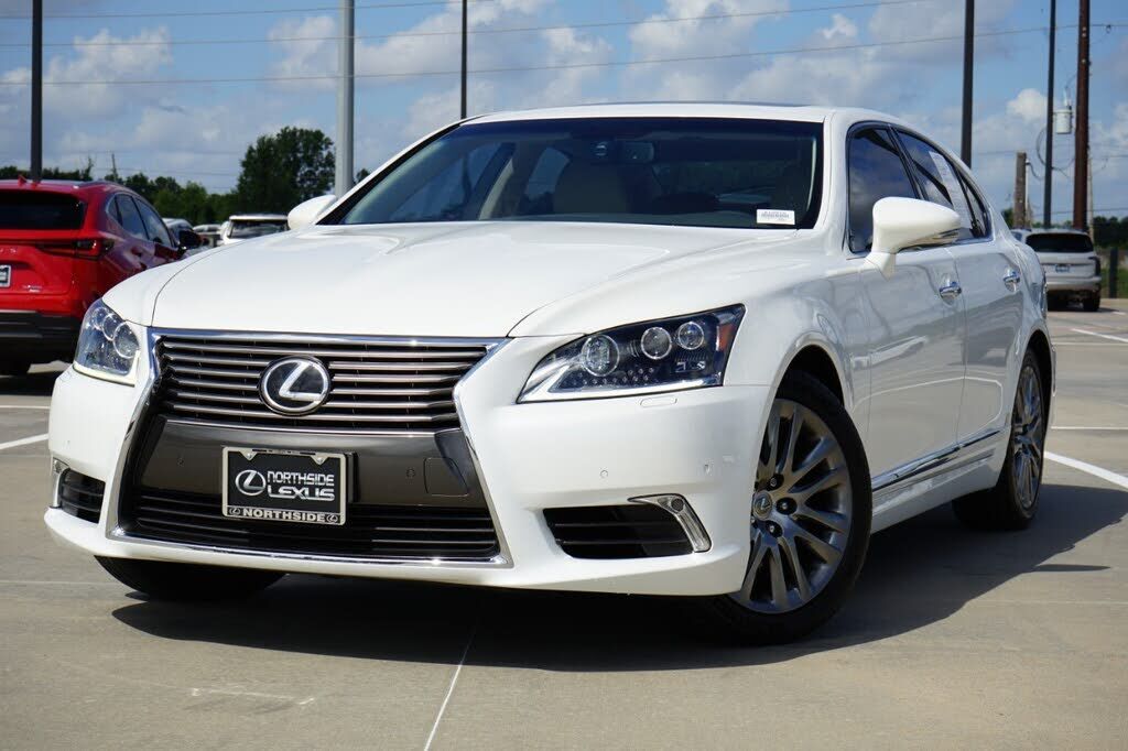Lexus LS