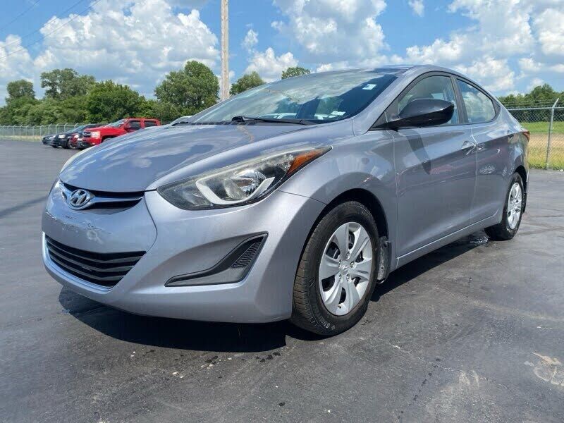 2016 HYUNDAI Elantra