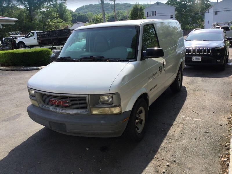 GMC Safari