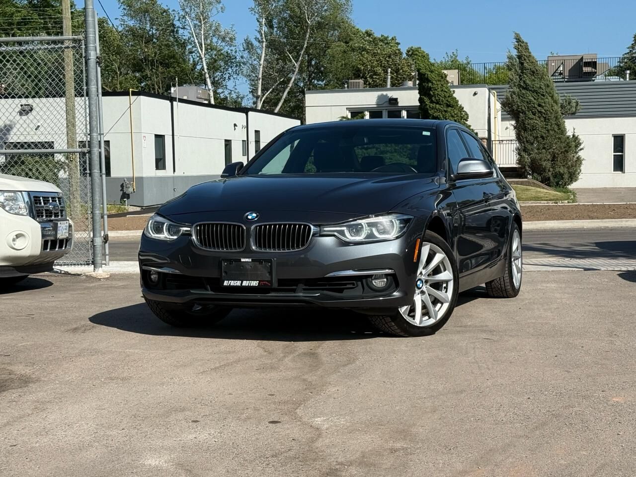 BMW 330i