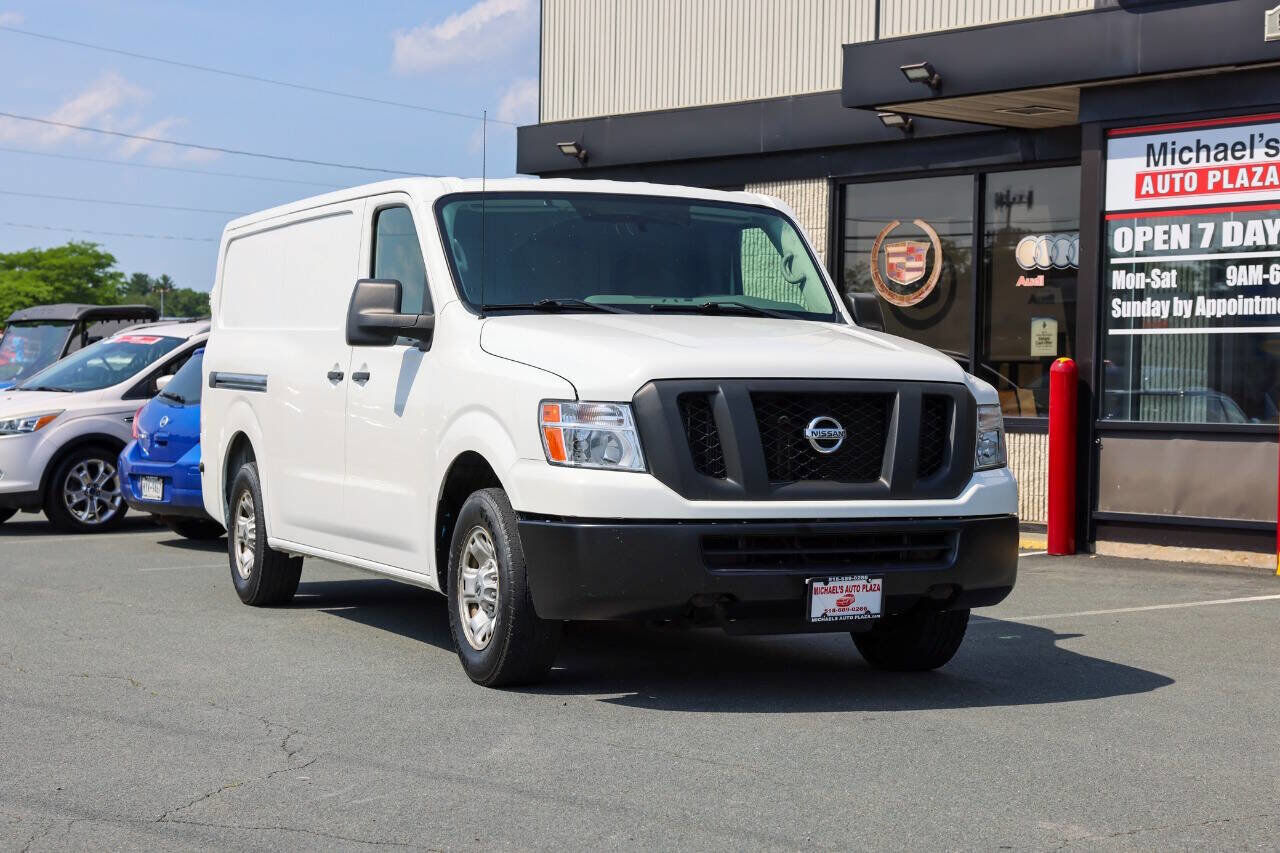 2019 NISSAN NV