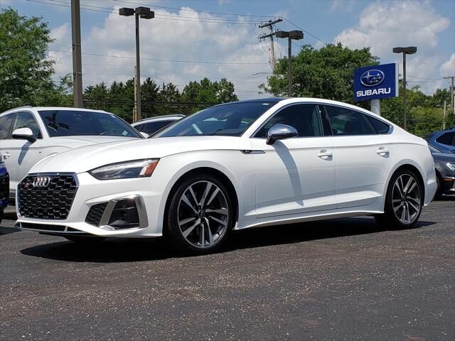 AUDI