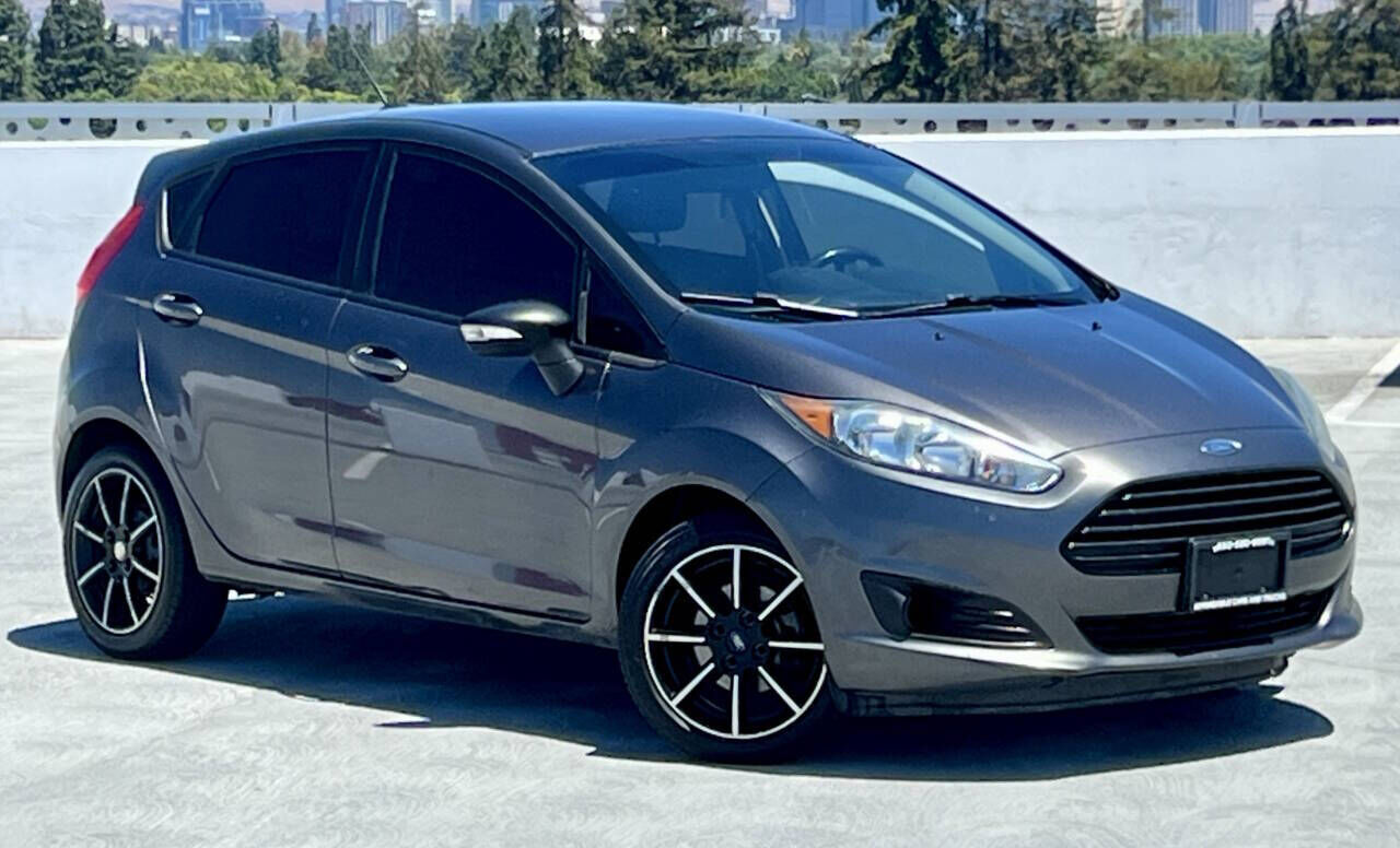 2016 FORD Fiesta