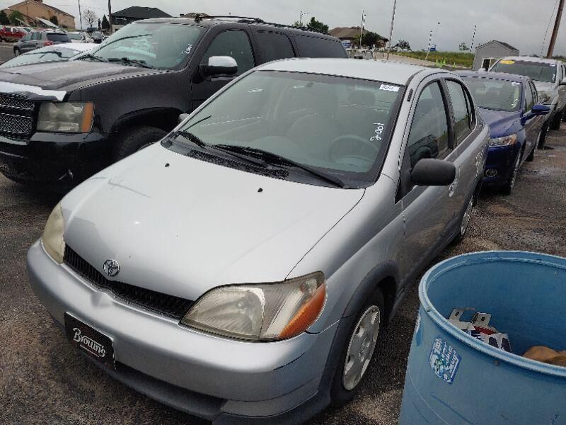 Toyota Echo
