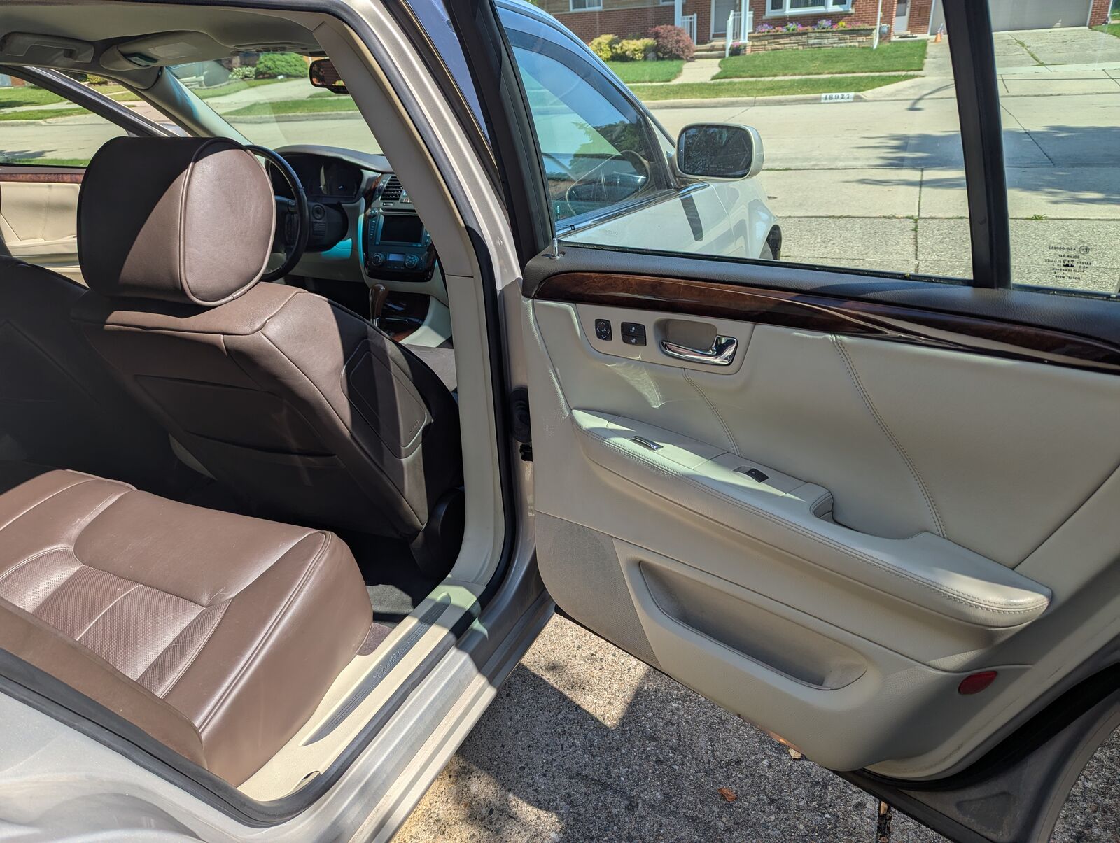 Cadillac DTS