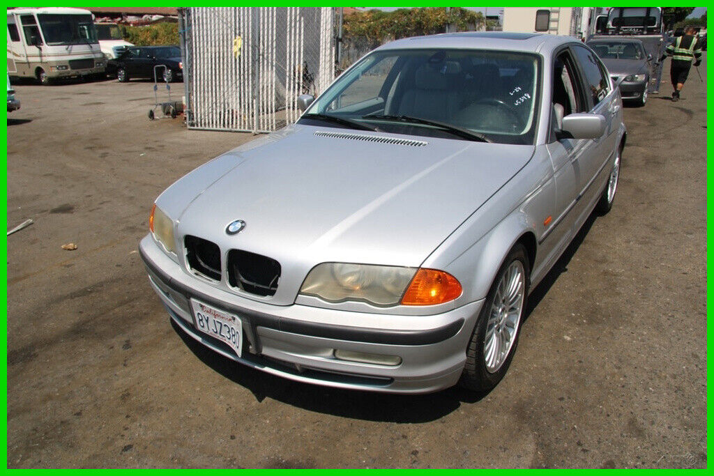 BMW 330i