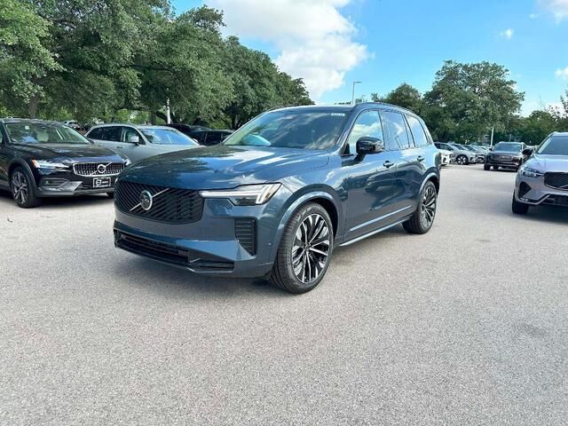 2026 VOLVO XC90