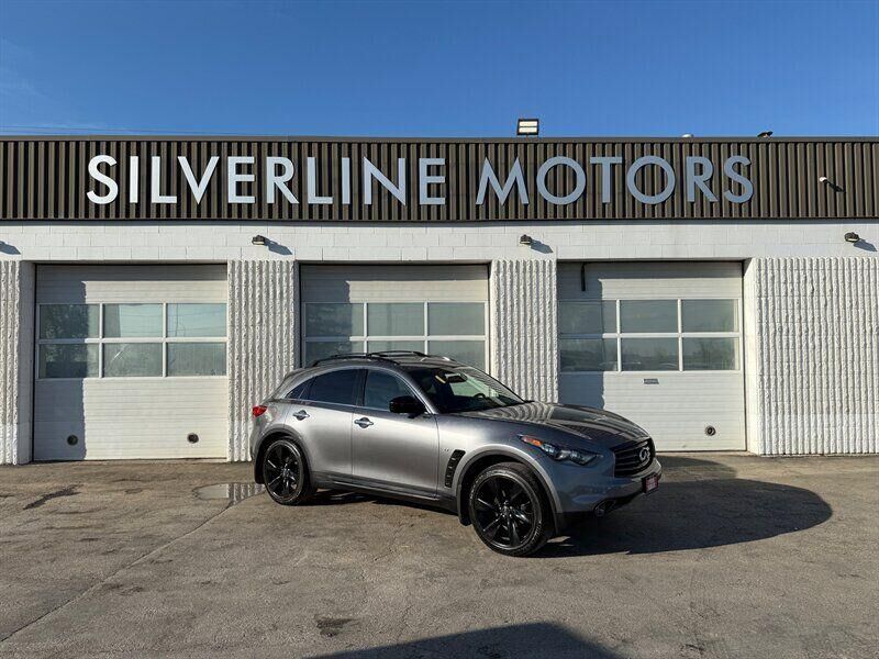 Infiniti QX70