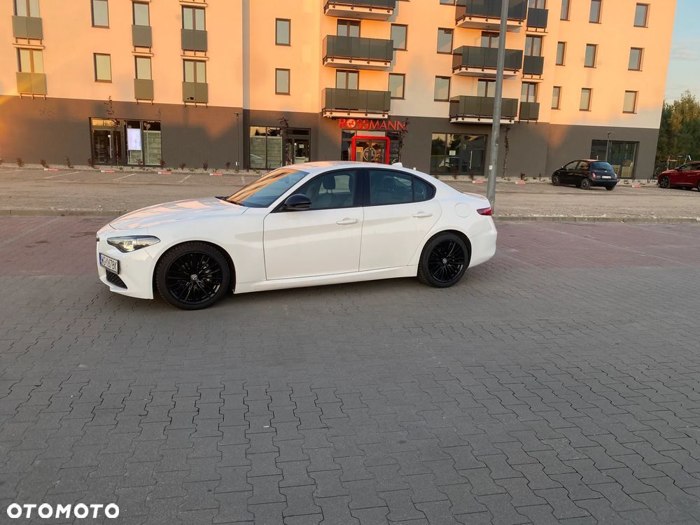 Alfa Romeo Giulia (952)