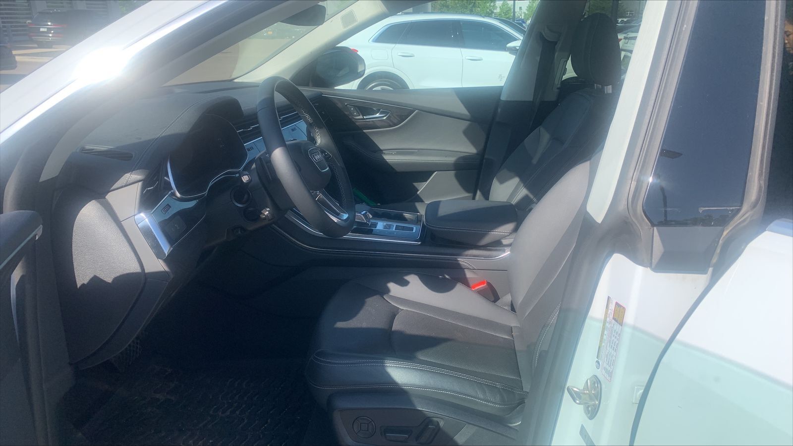 2023 Audi Q8