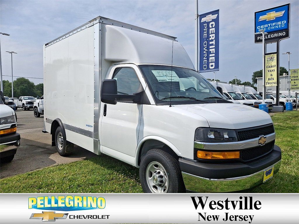 2025 CHEVROLET Express